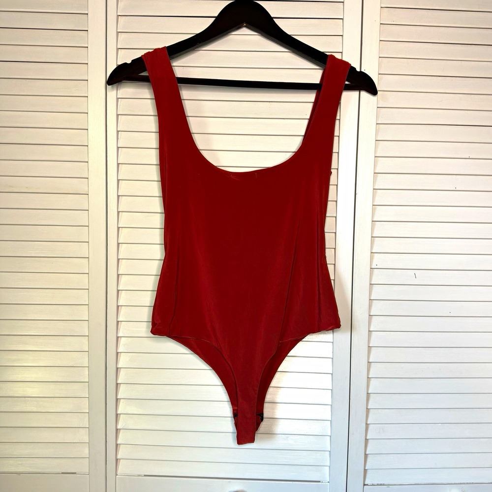 PrettyLittleThing Women’s US 6 Burnt Orange Rust Sleeveless Thong Bodysuit